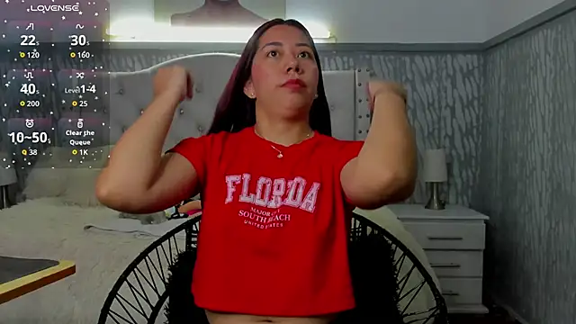 sexylaurita online show from March 25, 2026, 11:16 am