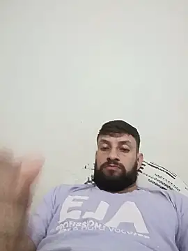 Snapshot of Robertao20cm chatting on July 1, 2026, 11:45 am Robertao20cm online show from July 1, 2026, 11:45 am