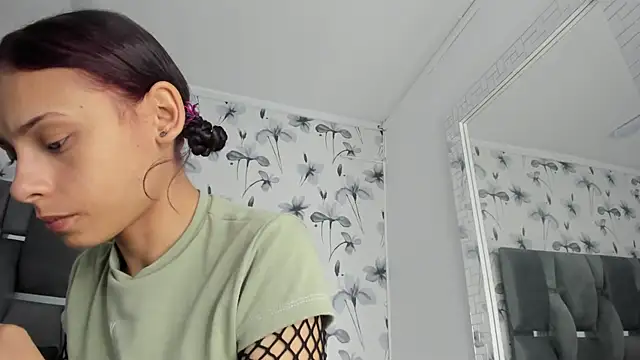 Ehotloveaxxx online show from March 18, 2025, 1:09 pm