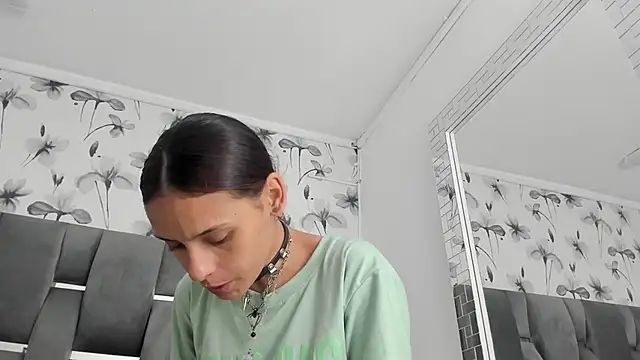 Ehotloveaxxx online show from November 28, 2025, 12:41 pm