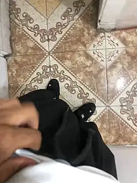 Snapshot of black_13inches chatting on February 12, 2025, 7:02 pm black 13inches online show from February 12, 2025, 7:02 pm