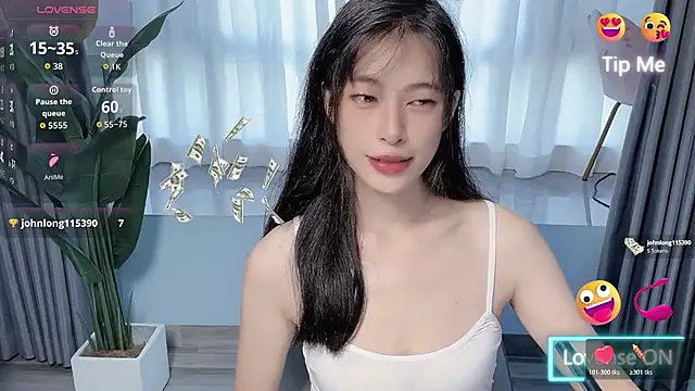 Snapshot of Aurora_99 chatting on October 18, 2025, 2:03 am Aurora 99 online show from October 18, 2025, 2:03 am