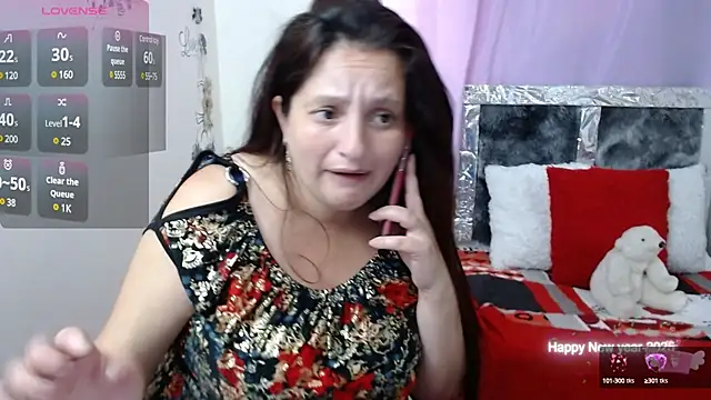 CristialJones  online show from March 5, 2025, 1:28 pm