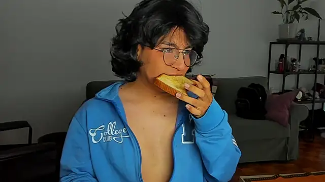 Snapshot of boytwink_20 chatting on November 22, 2025, 8:46 am boytwink 20 online show from November 22, 2025, 8:46 am