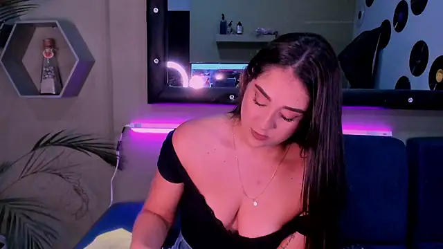 Sussy Bell01 online show from December 9, 2024, 8:33 pm