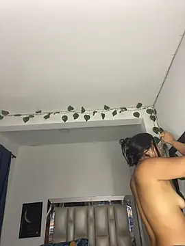 Sussy Bell01 online show from January 27, 2025, 3:04 am