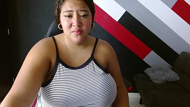 I am yours- online show from October 20, 2025, 11:43 am