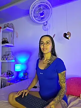 thamaral1 online show from March 25, 2026, 2:50 am