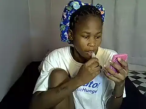 Snapshot of SexxyTerry chatting on January 29, 2025, 7:53 pm SexxyTerry online show from January 29, 2025, 7:53 pm