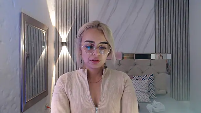 ashley  tylor online show from February 6, 2026, 1:32 am