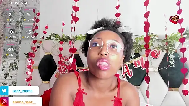 EmmaSanzz  online show from February 6, 2025, 2:37 pm