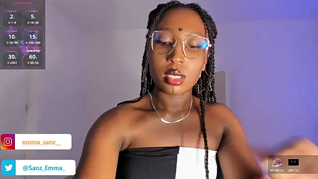 EmmaSanzz  online show from March 6, 2025, 2:40 pm