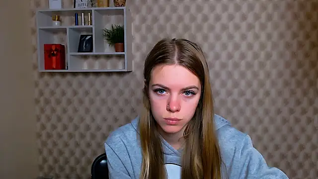 AliceFlirtt  online show from October 28, 2025, 8:29 am