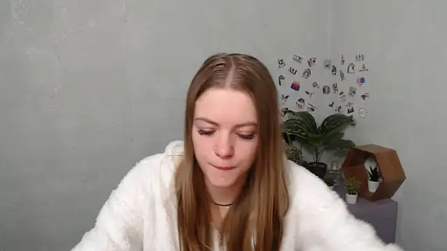 AliceFlirtt  online show from November 4, 2025, 9:30 am