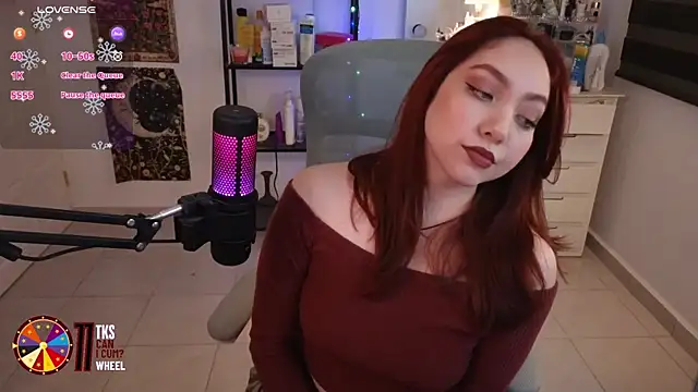 Snapshot of LilyVelvett chatting on January 16, 2026, 3:32 am LilyVelvett online show from January 16, 2026, 3:32 am