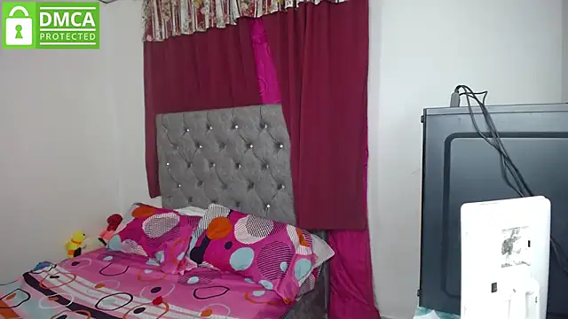 Snapshot of susana2523 chatting on June 15, 2026, 3:53 am susana2523 online show from June 15, 2026, 3:53 am