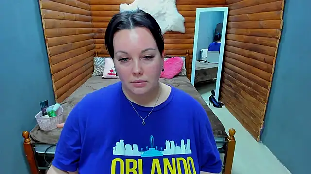 BubbleEmma online show from January 18, 2025, 11:00 pm