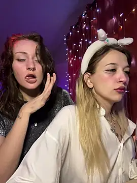 Dooubletroublee online show from January 26, 2025, 10:46 pm