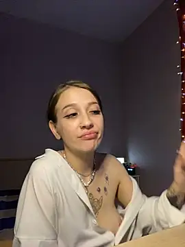 Dooubletroublee online show from February 24, 2025, 12:41 am