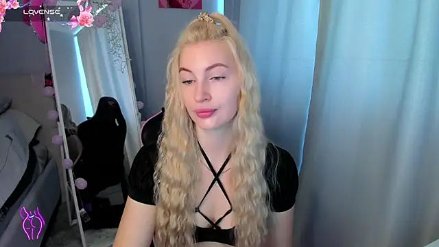 Snapshot of Kimmy_powell chatting on June 15, 2026, 3:09 am Kimmy powell online show from June 15, 2026, 3:09 am