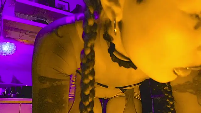 god x girl online show from December 20, 2024, 9:28 pm