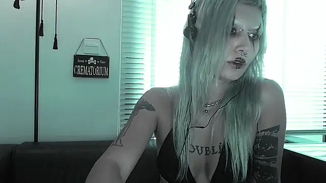 Snapshot of god_x_girl chatting on May 15, 2026, 11:45 pm god x girl online show from May 15, 2026, 11:45 pm