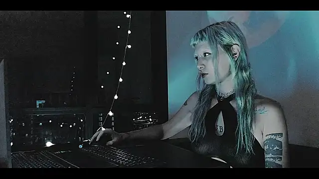 Snapshot of god_x_girl chatting on June 11, 2026, 4:49 pm god x girl online show from June 11, 2026, 4:49 pm