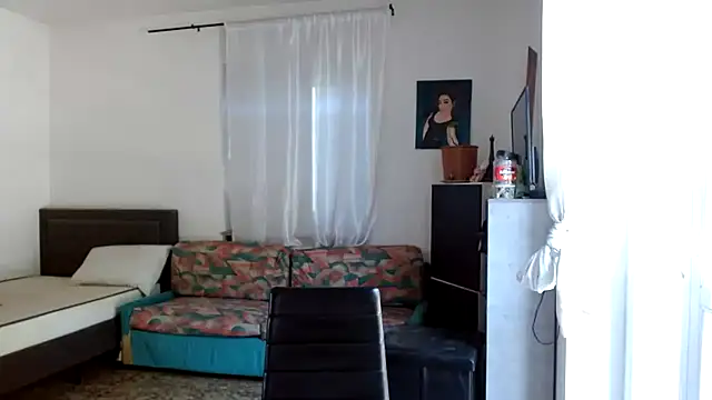 danasantoreal online show from July 5, 2026, 7:37 am