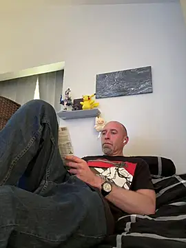 El Gizmo online show from March 15, 2026, 7:20 pm