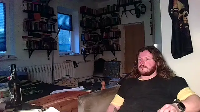 sunr1sa online show from December 16, 2025, 3:17 pm