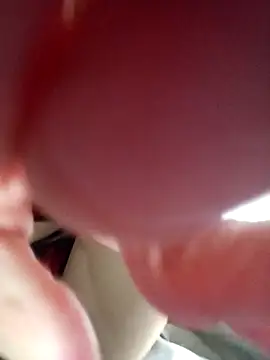 KeylacabreraC online show from November 5, 2025, 1:11 pm