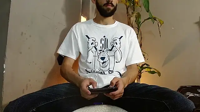 Snapshot of Mr_WhiteCock chatting on December 27, 2024, 9:43 pm Mr WhiteCock online show from December 27, 2024, 9:43 pm