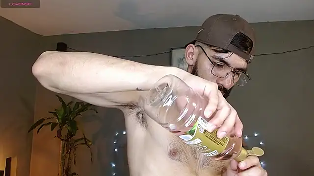 Snapshot of Mr_WhiteCock chatting on January 26, 2025, 6:48 pm Mr WhiteCock online show from January 26, 2025, 6:48 pm