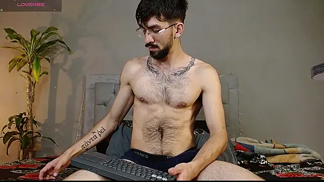Snapshot of Mr_WhiteCock chatting on March 12, 2025, 12:26 pm Mr WhiteCock online show from March 12, 2025, 12:26 pm