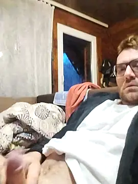 tomee83 online show from November 29, 2025, 5:54 am