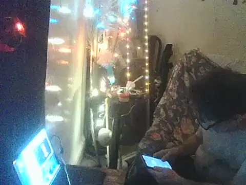 Snapshot of DaddyQuimHot chatting on March 17, 2025, 3:47 am DaddyQuimHot online show from March 17, 2025, 3:47 am