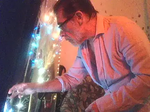 Snapshot of DaddyQuimHot chatting on March 23, 2025, 3:21 am DaddyQuimHot online show from March 23, 2025, 3:21 am