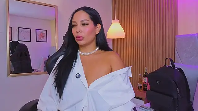 Dakota diaz  online show from February 9, 2026, 7:40 pm