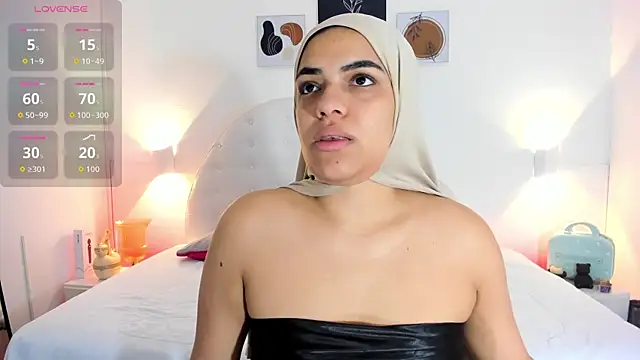 Snapshot of Umarani_ chatting on November 1, 2025, 11:34 am Umarani online show from November 1, 2025, 11:34 am