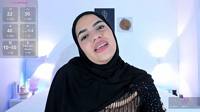 Snapshot of Umarani_ chatting on November 4, 2025, 6:29 pm Umarani online show from November 4, 2025, 6:29 pm