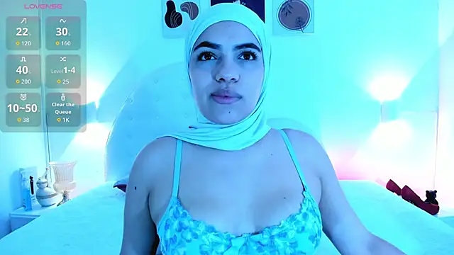 Snapshot of Umarani_ chatting on November 18, 2025, 6:45 pm Umarani online show from November 18, 2025, 6:45 pm