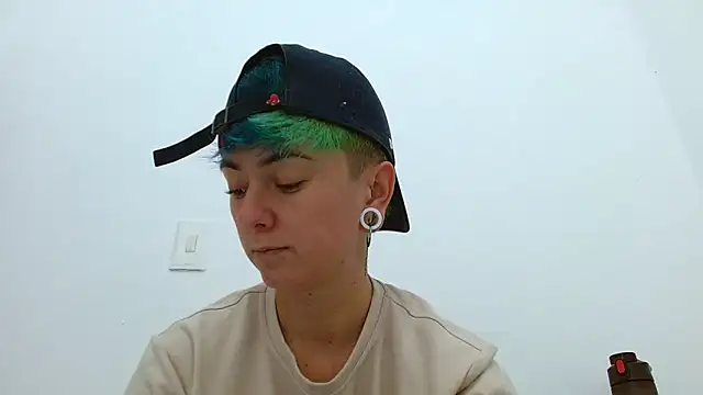 tomboyblue online show from November 6, 2025, 1:45 pm