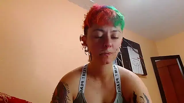 tomboyblue online show from January 18, 2026, 2:21 pm