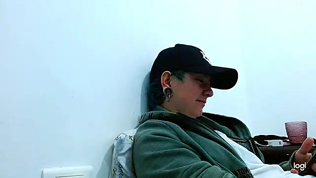 tomboyblue online show from March 12, 2026, 12:06 am