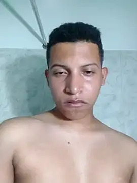 Fuenmayor40 online show from December 22, 2025, 6:43 am