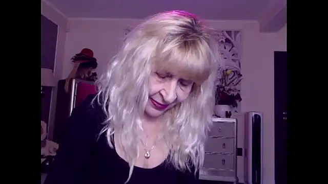 HornyMilf 555 online show from October 15, 2025, 1:00 pm