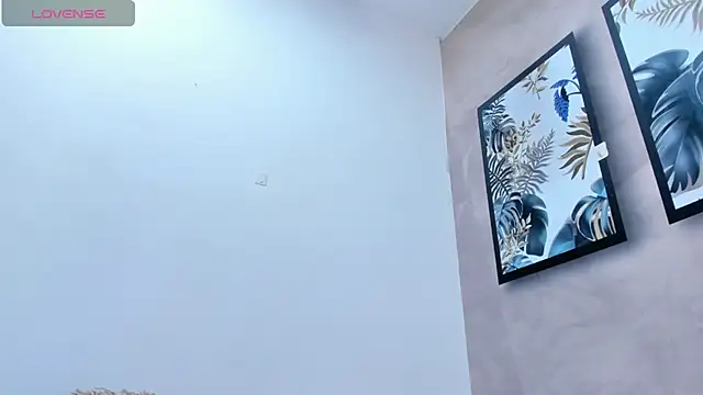 DahianaLincoln online show from October 29, 2025, 10:11 pm