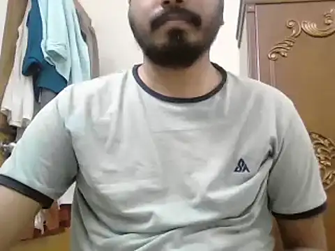 desiboyasif online show from November 2, 2025, 5:37 pm