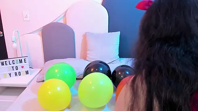 SophieGomez22 online show from February 22, 2025, 11:24 am