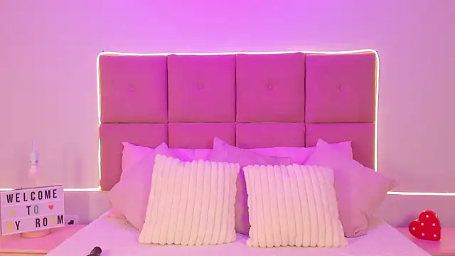 SophieGomez22 online show from March 13, 2026, 11:39 am